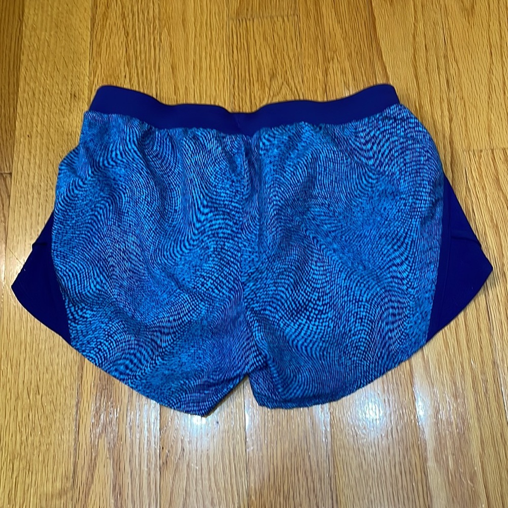 Under Armor Shorts Women's Small
New Fly By 2.0 Activewear - Picture 2 of 7